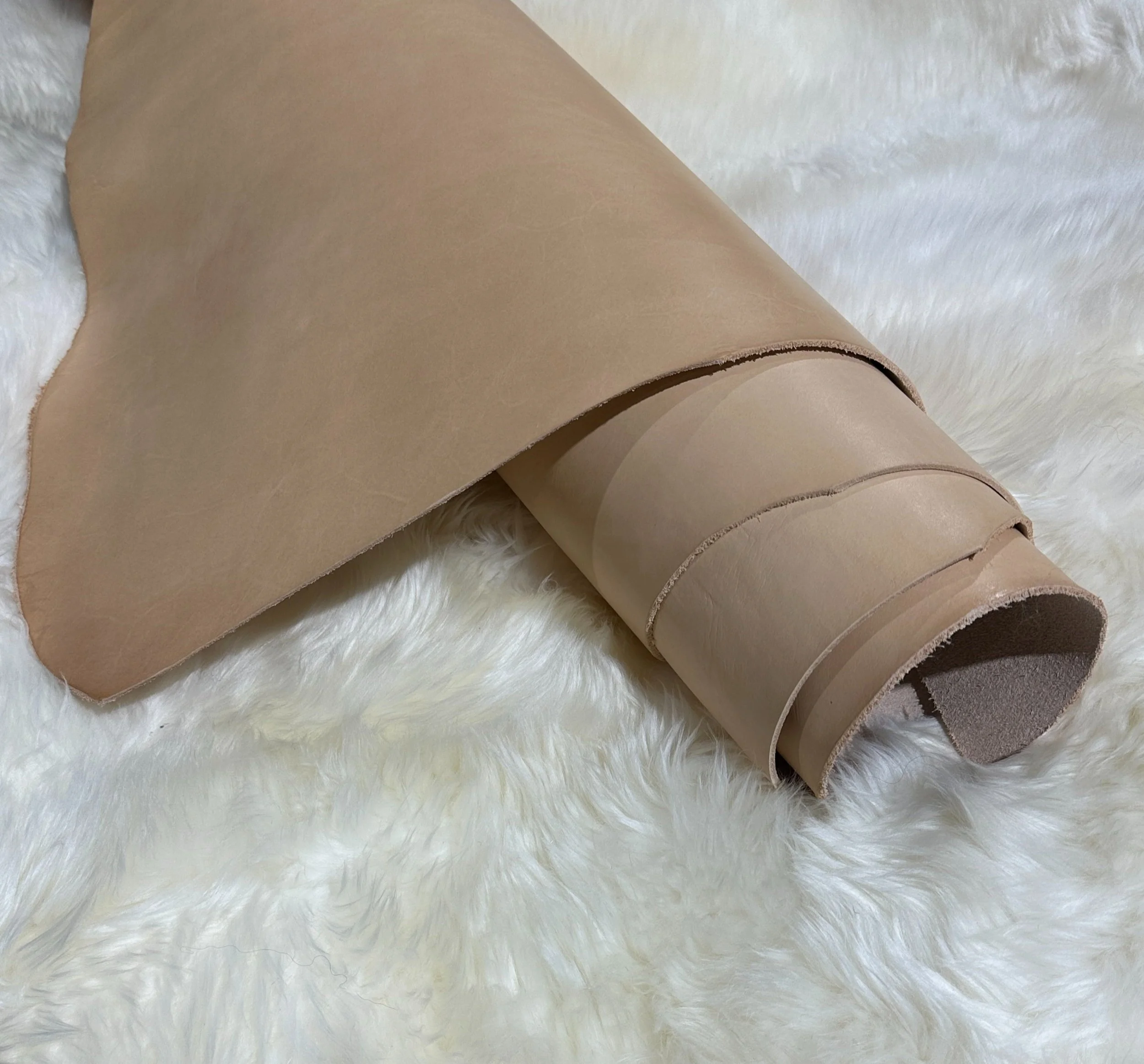 Tan tanページ Selection Quebracho & Chestnut Mix Veg-Tan Side — Tandy Leather, Inc.